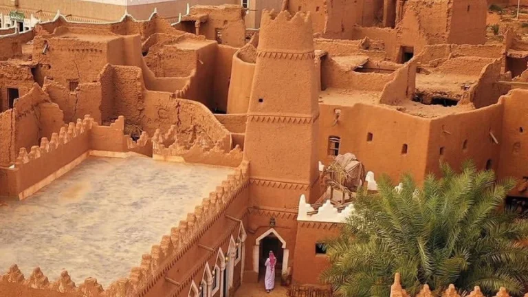رحلات المواقع التراثية والآثار التاريخية